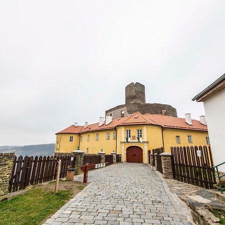 Penzion Hradu Svojanov Svojanov  Exteriör bild