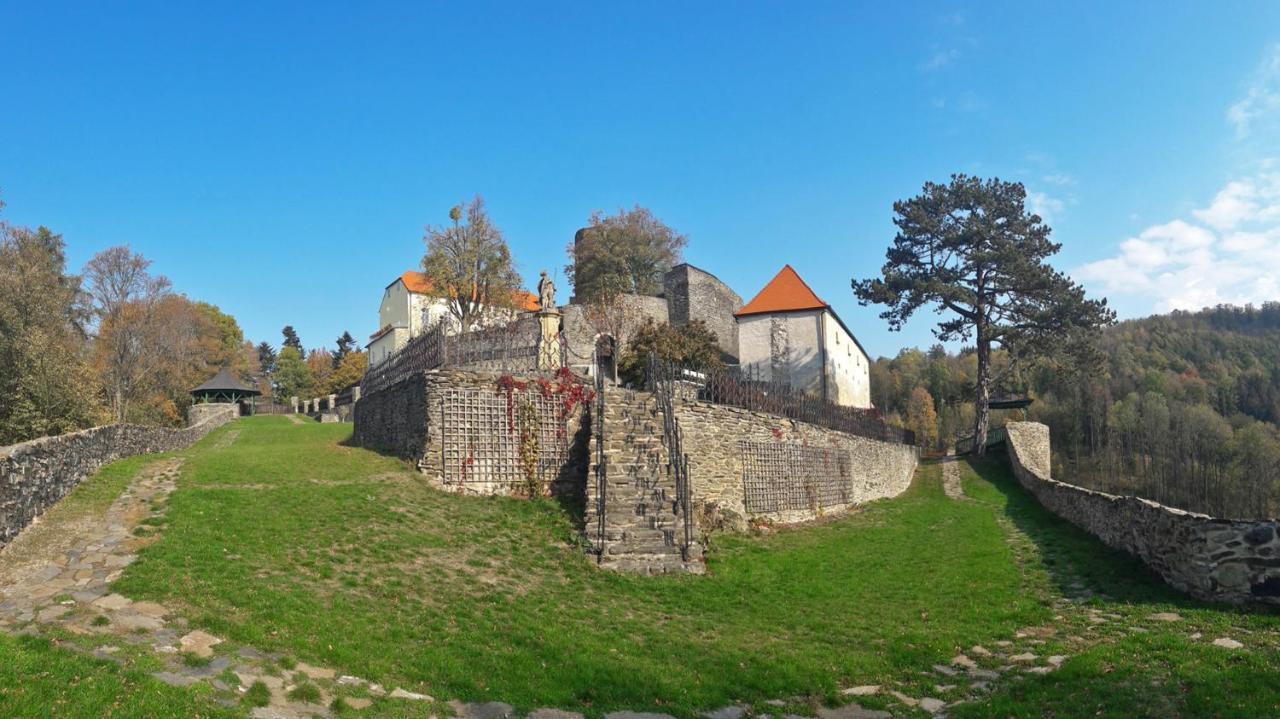 Penzion Hradu Svojanov Svojanov  Exteriör bild