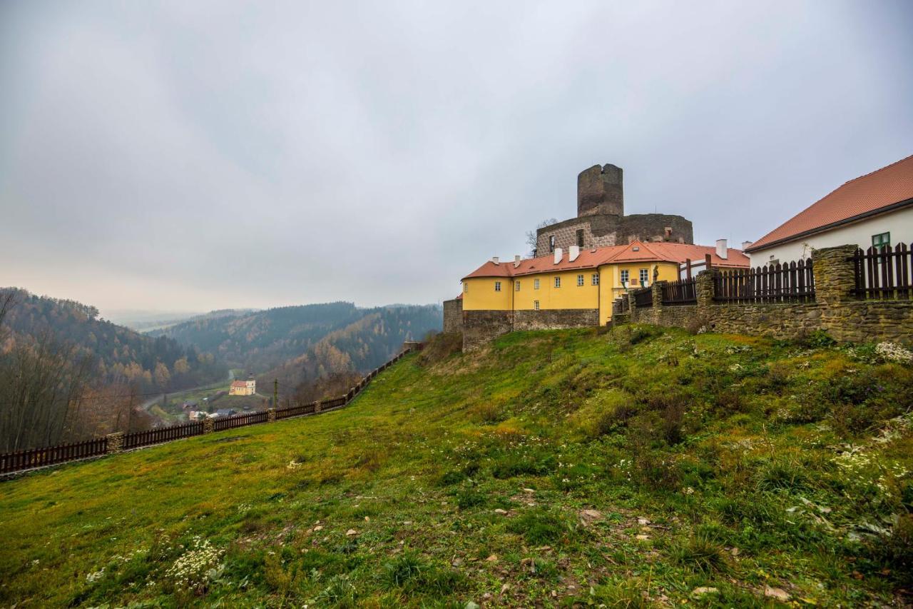 Penzion Hradu Svojanov Svojanov  Exteriör bild