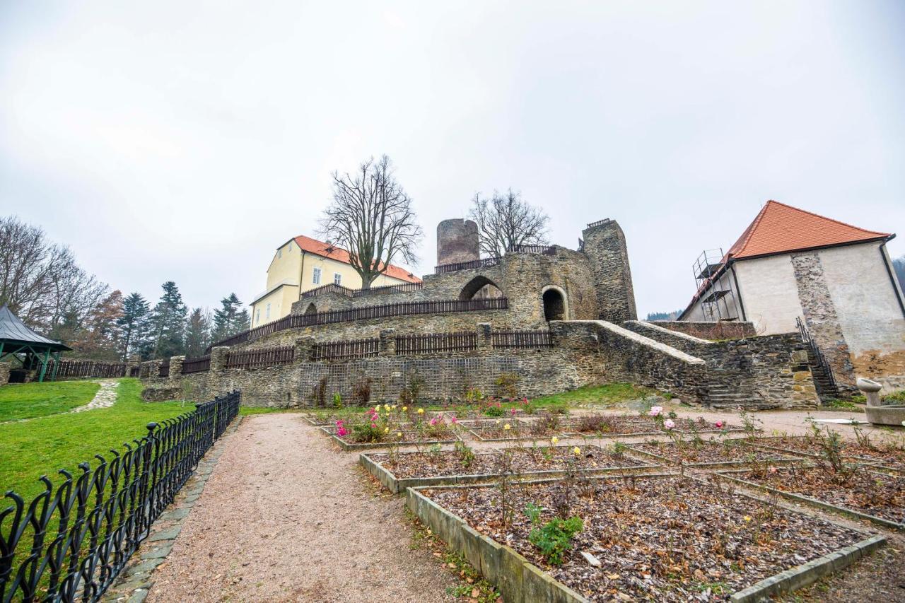 Penzion Hradu Svojanov Svojanov  Exteriör bild
